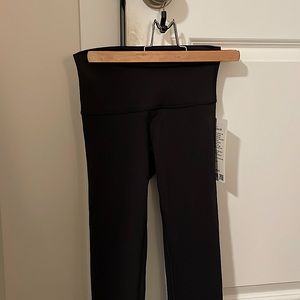 NWT Lululemon Black Wunder Under High-Rise Tight 25" Size 2
